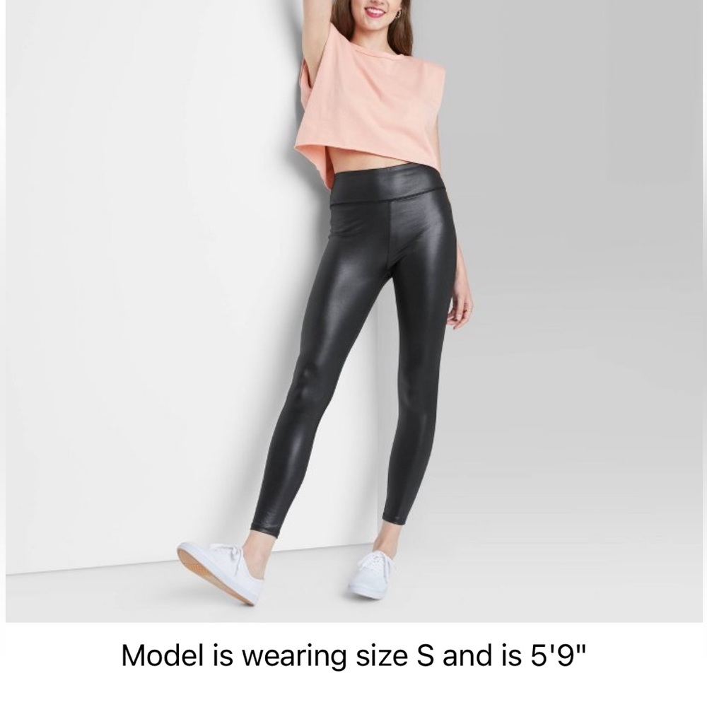 Wild Fable women’s high waisted liquid leggings shiny faux leather size medium